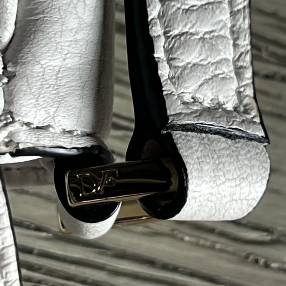 Diane Von Furstenberg White Crossbody Bag - Picture 11 of 11
